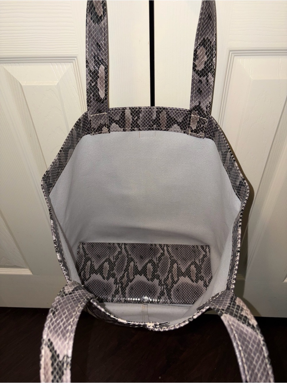 Consuela Retired Snake Print Large Tote Like New Condition - Picture 5 of 6